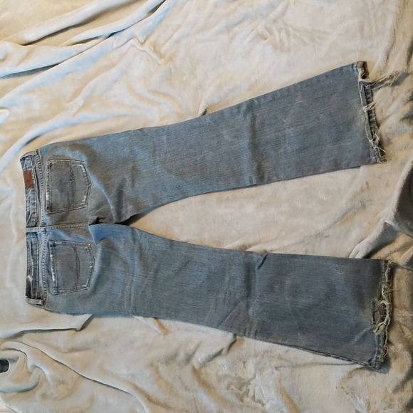 Vintage Bullhead Laguna boot cut distressed blue jean. Size 5 - Picture 9 of 11
